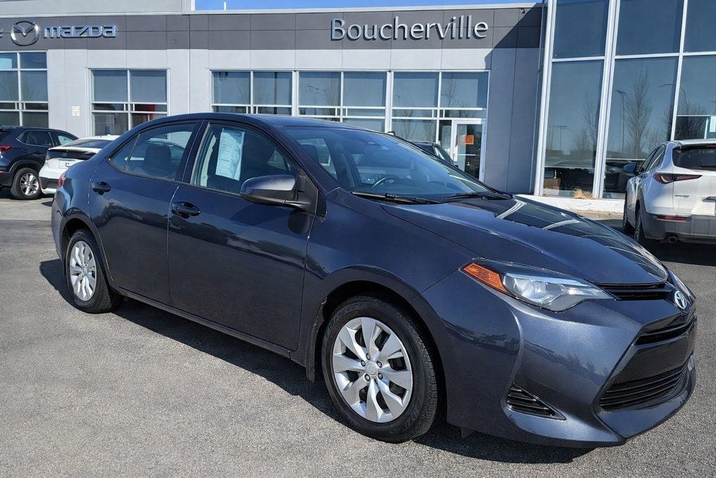 2017 Toyota Corolla LE AUTOMATIQUE 1 PROPRIO BAS KM in Boucherville, Quebec - 1 - w1024h768px