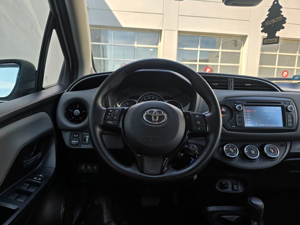 2018 Toyota Yaris Hatchback LE 1 PROPRIO BAS KM in Boucherville, Quebec - 8 - w1024h768px