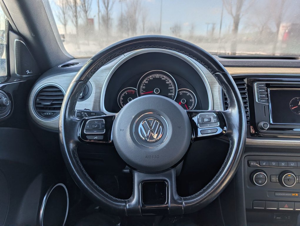 2018 Volkswagen Beetle Convertible COAST EDITION. PNEUS HIVER/ÉTÉ INCLUS in Boucherville, Quebec - 12 - w1024h768px