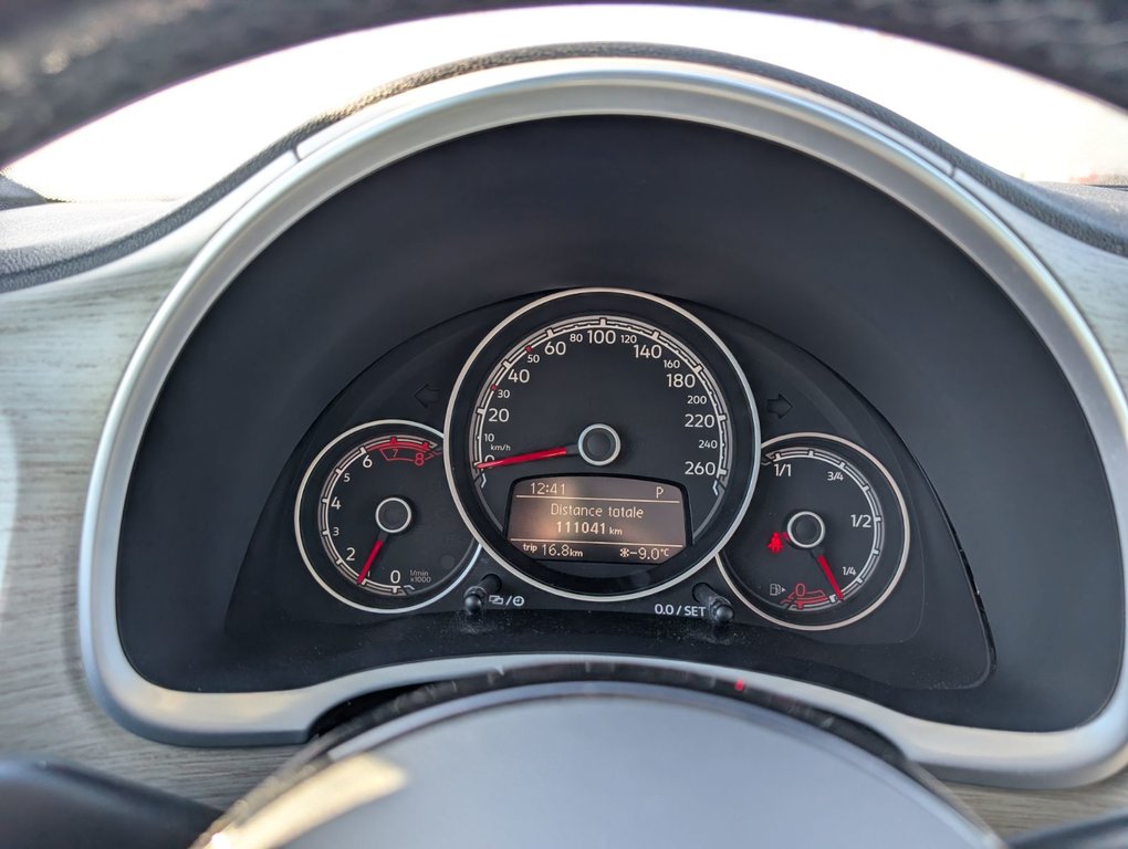 2018 Volkswagen Beetle Convertible COAST EDITION. PNEUS HIVER/ÉTÉ INCLUS in Boucherville, Quebec - 14 - w1024h768px