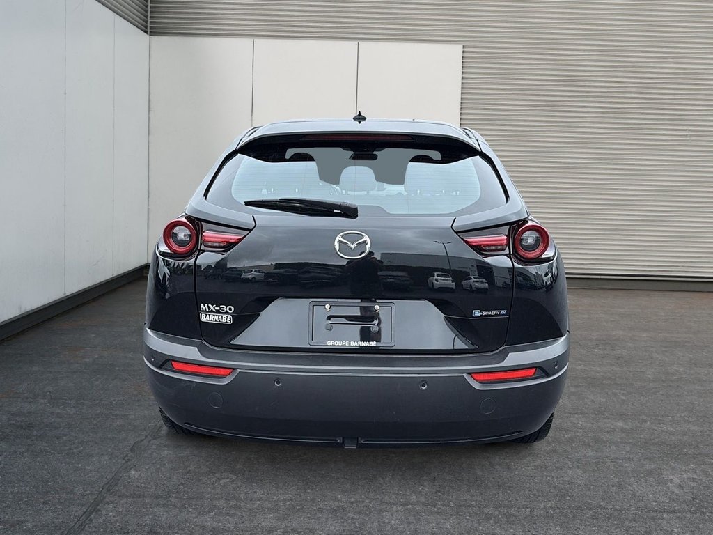 2023 Mazda MX-30 EV GS in Sherbrooke, Quebec - 7 - w1024h768px