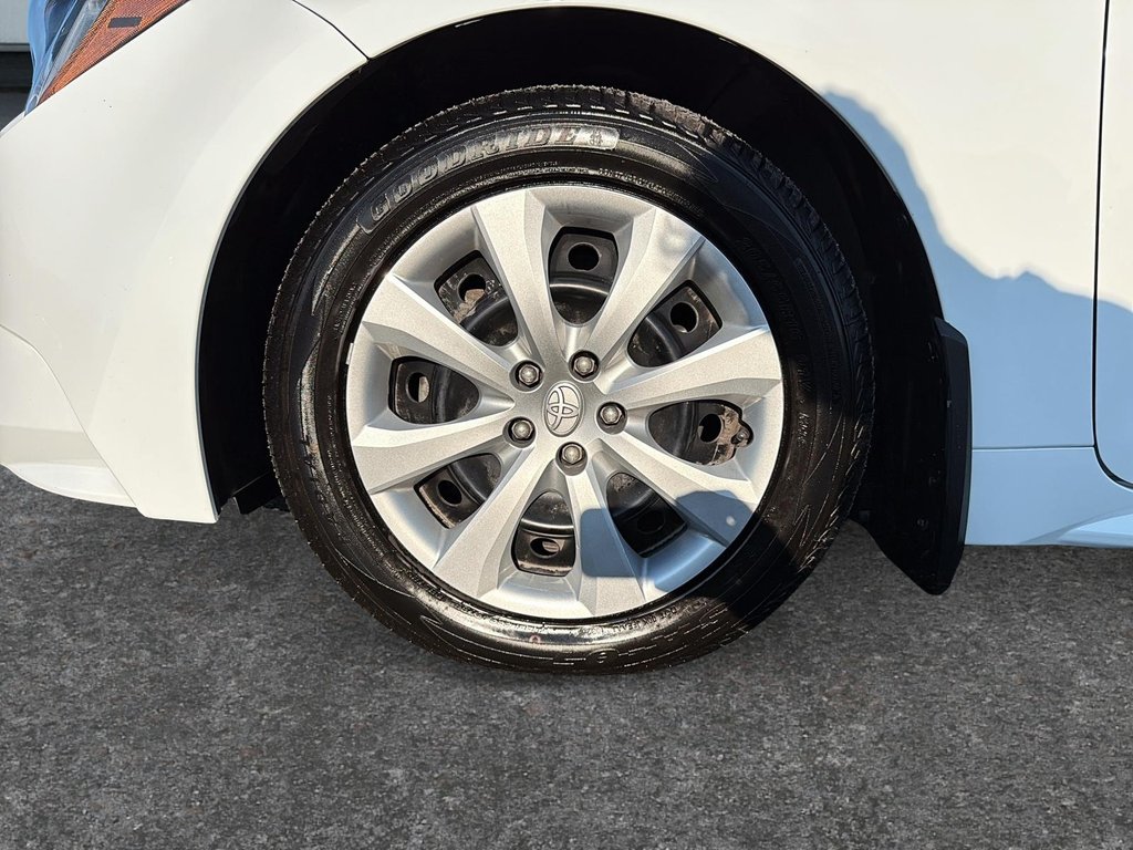 2023 Toyota Corolla LE-6