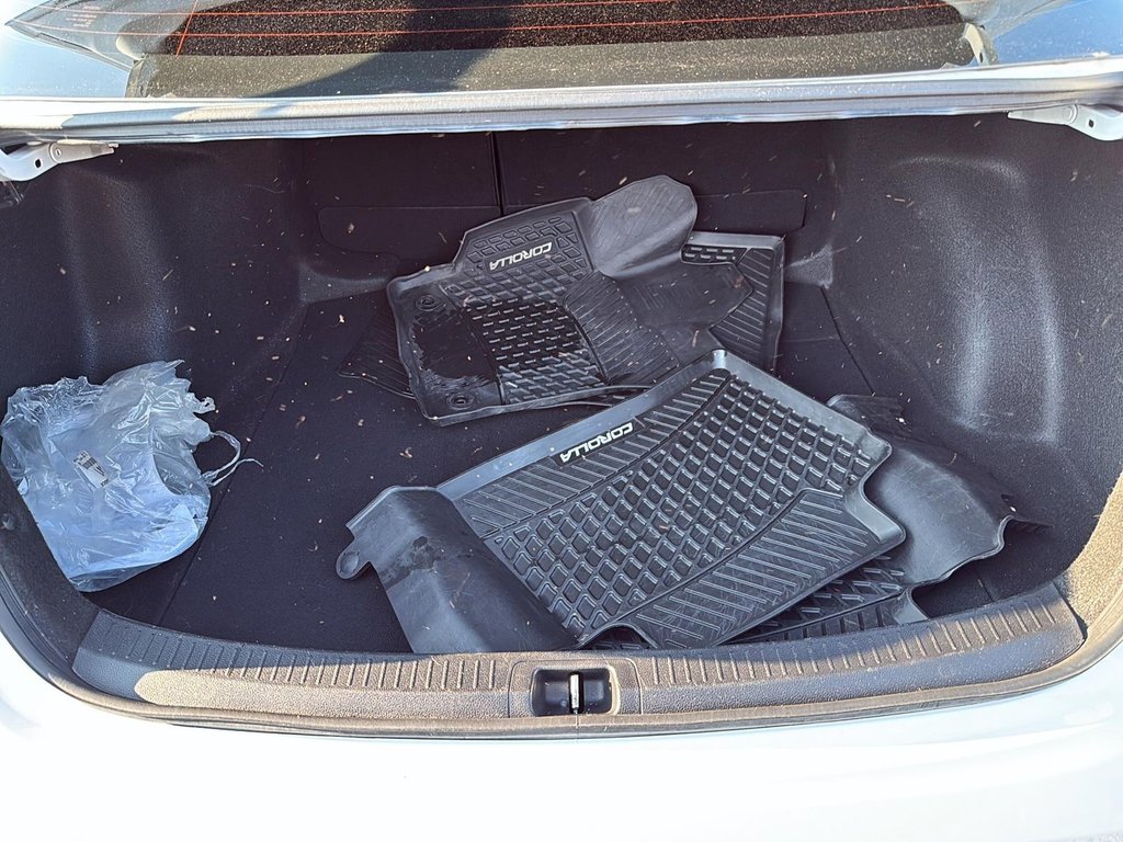 2023 Toyota Corolla LE-5