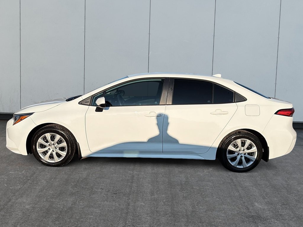 2023 Toyota Corolla LE-4