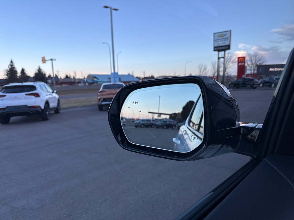 2025 Buick Enclave in Taber, Alberta - 21 - w1024h768px