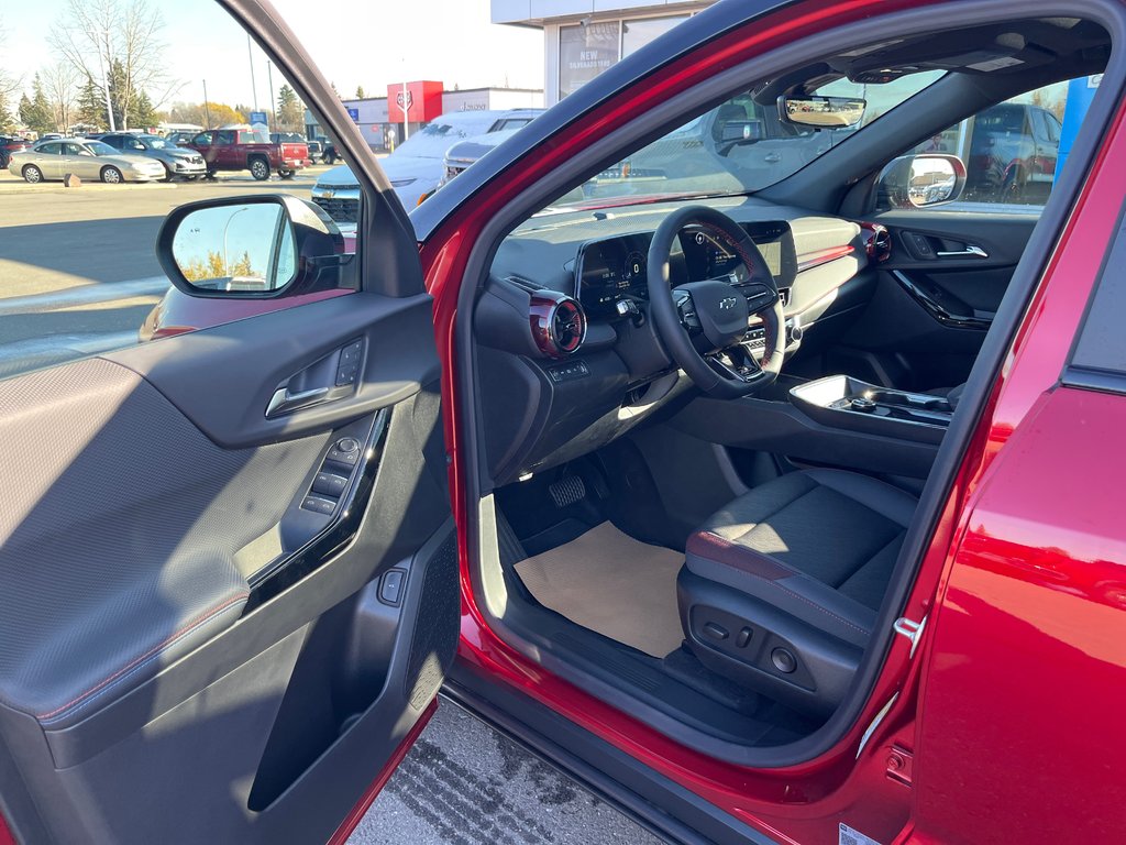 2025 Chevrolet Equinox in Taber, Alberta - 8 - w1024h768px