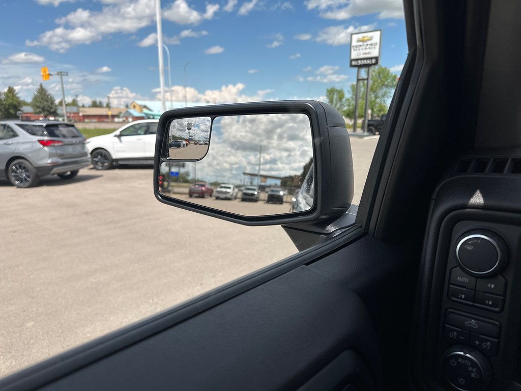 2024 Chevrolet Silverado 1500 in Taber, Alberta - 19 - w1024h768px