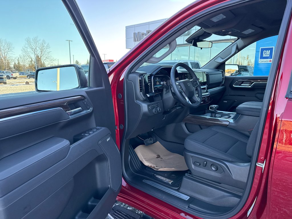 2025 Chevrolet Silverado 1500 in Taber, Alberta - 7 - w1024h768px