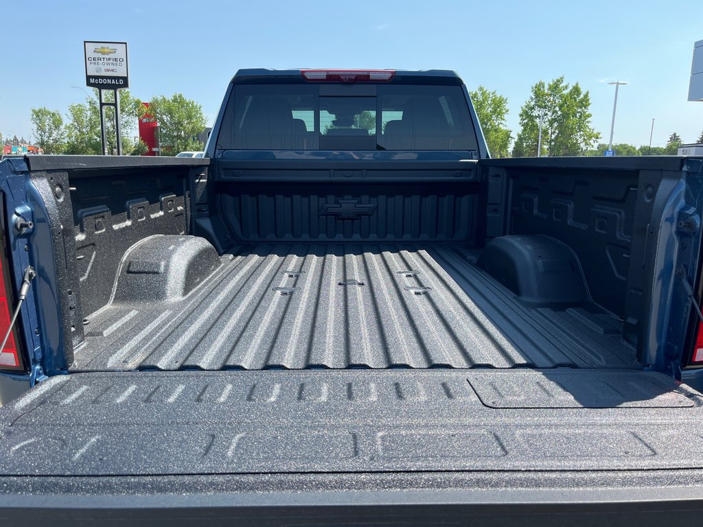 2024 Chevrolet SILVERADO 2500 HD in Taber, Alberta - 29 - w1024h768px