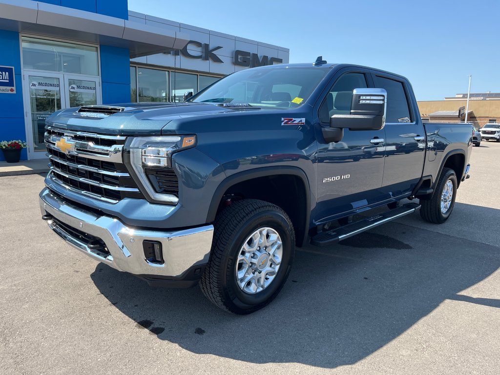 2024 Chevrolet SILVERADO 2500 HD in Taber, Alberta - 1 - w1024h768px