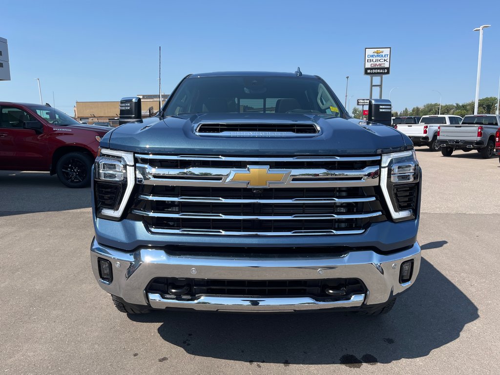 2024 Chevrolet SILVERADO 2500 HD in Taber, Alberta - 5 - w1024h768px