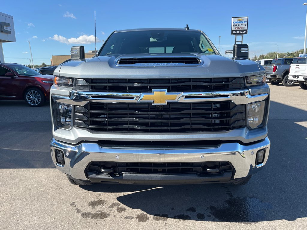 2025 Chevrolet Silverado 3500 HD in Taber, Alberta - 4 - w1024h768px