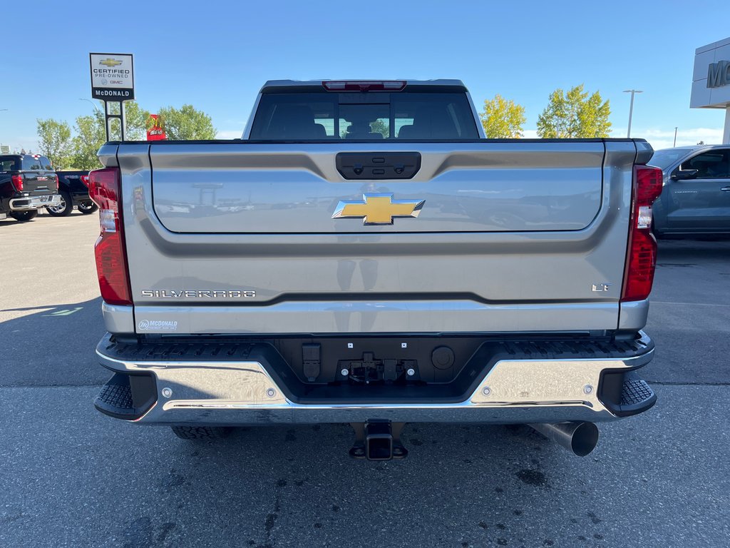 2025 Chevrolet Silverado 3500 HD in Taber, Alberta - 5 - w1024h768px