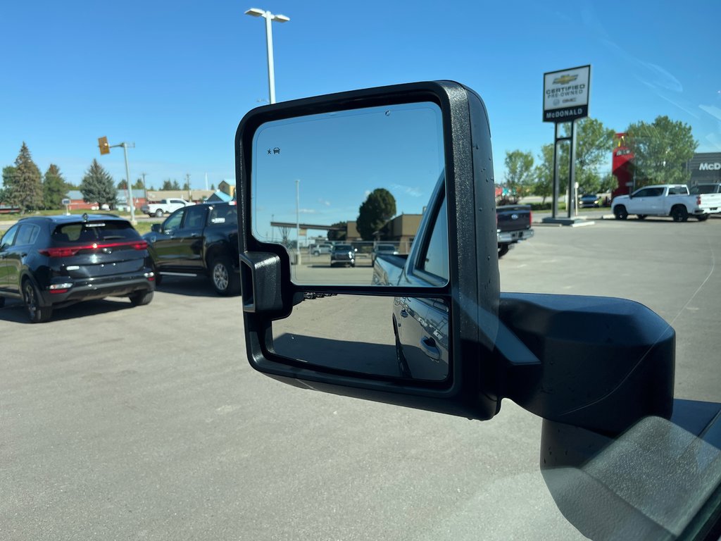 2025 Chevrolet Silverado 3500 HD in Taber, Alberta - 14 - w1024h768px