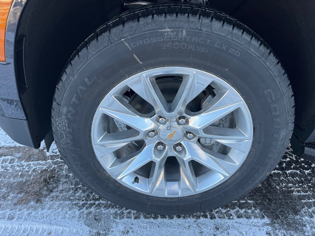 2025 Chevrolet Suburban in Taber, Alberta - 27 - w1024h768px