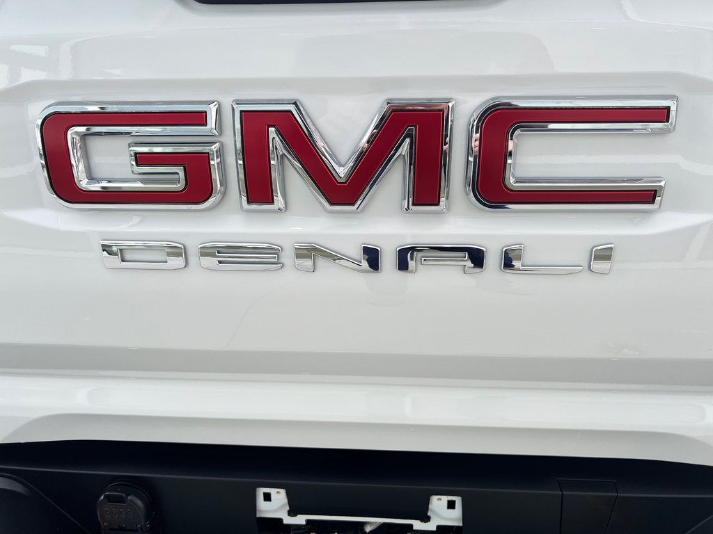2025 GMC Canyon in Taber, Alberta - 7 - w1024h768px