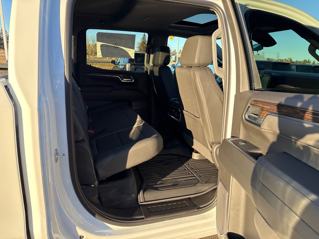 2025 GMC Sierra 1500 in Taber, Alberta - 10 - w1024h768px