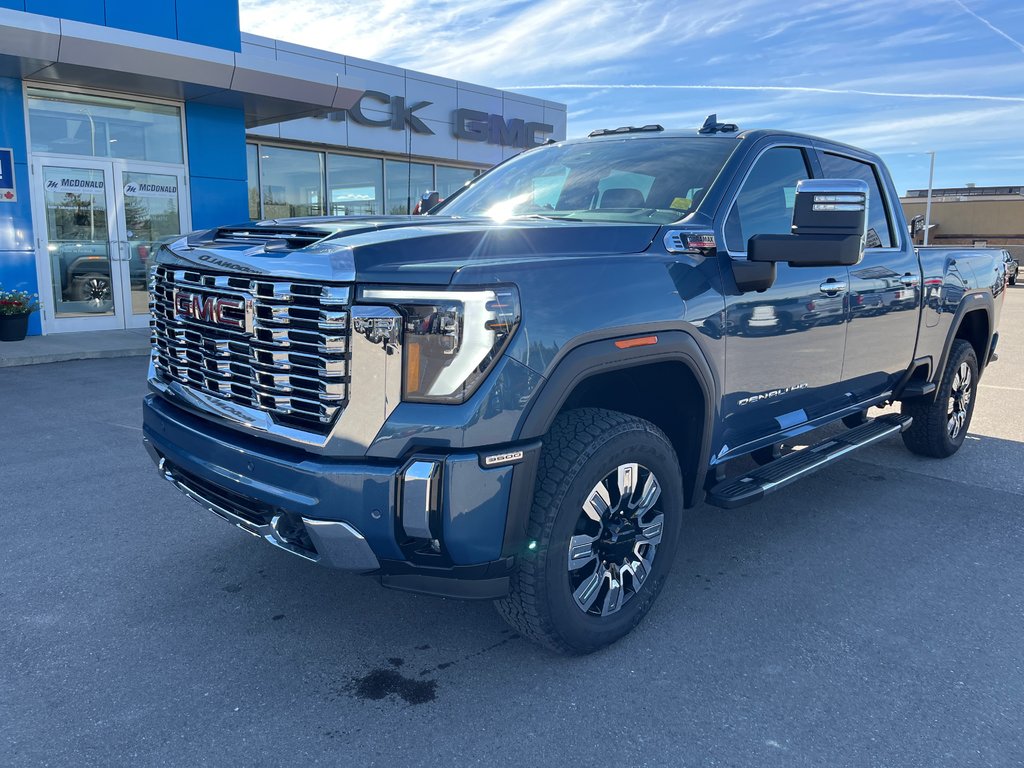 2025 GMC Sierra 3500 HD in Taber, Alberta - 1 - w1024h768px