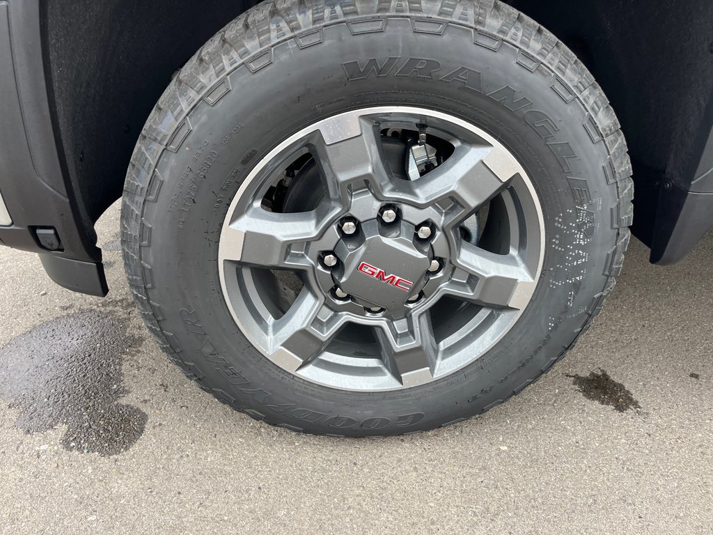 2025 GMC Sierra 3500 HD in Taber, Alberta - 25 - w1024h768px