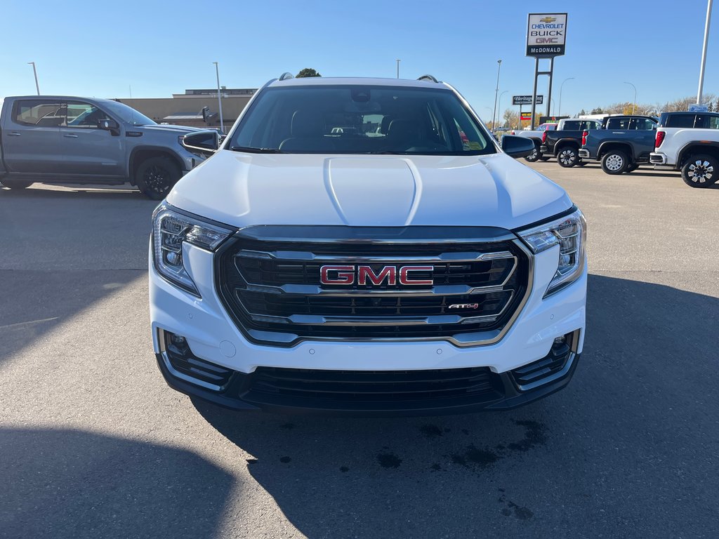 2024 GMC Terrain in Taber, Alberta - 5 - w1024h768px