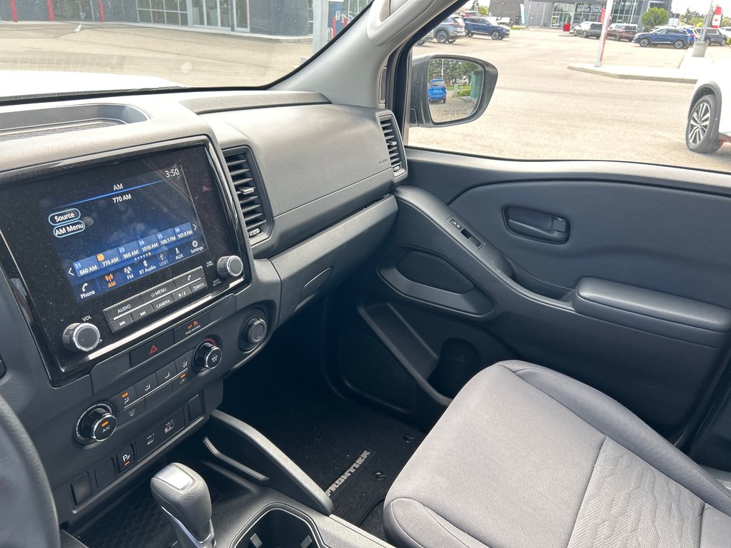 2022 Nissan Frontier in Taber, Alberta - 16 - w1024h768px
