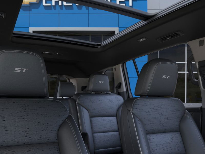 2025 Buick Enclave in Taber, Alberta - 24 - w1024h768px