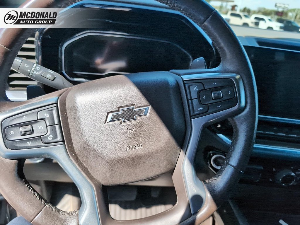 2023 Chevrolet Silverado 1500 4WD Crew CAB in Taber, Alberta - 5 - w1024h768px