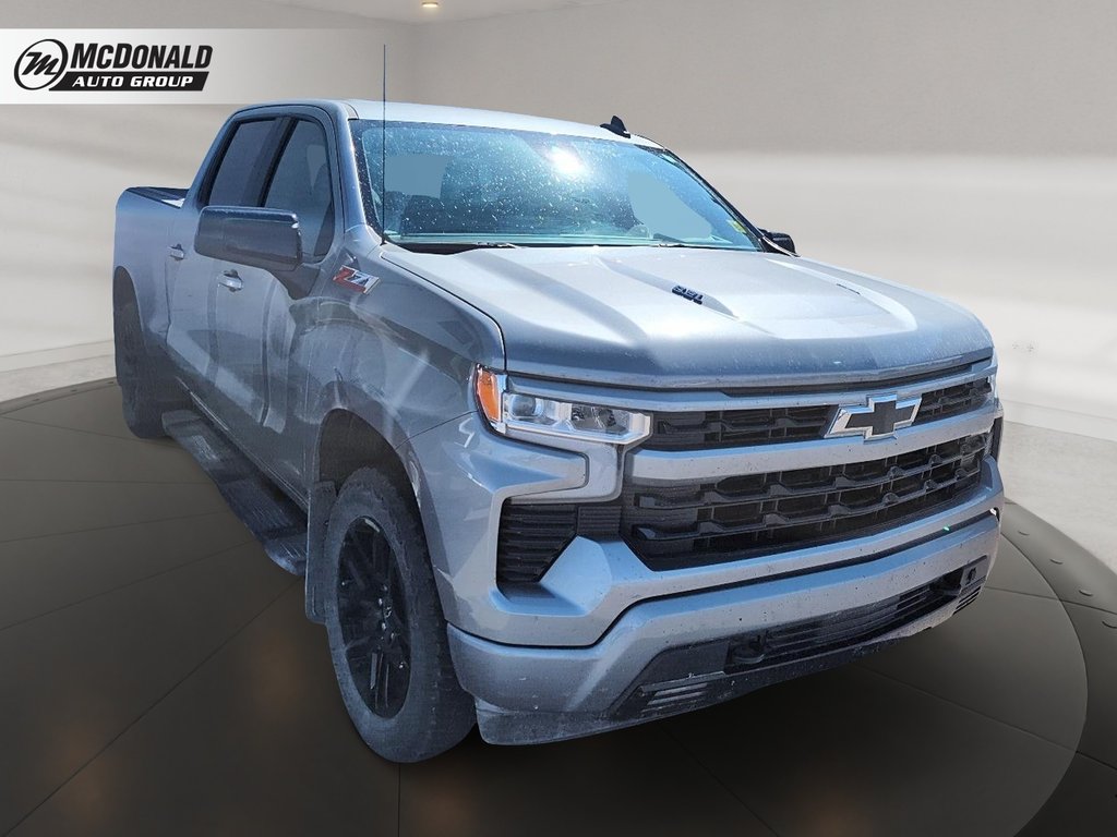 2023 Chevrolet Silverado 1500 4WD Crew CAB in Taber, Alberta - 3 - w1024h768px
