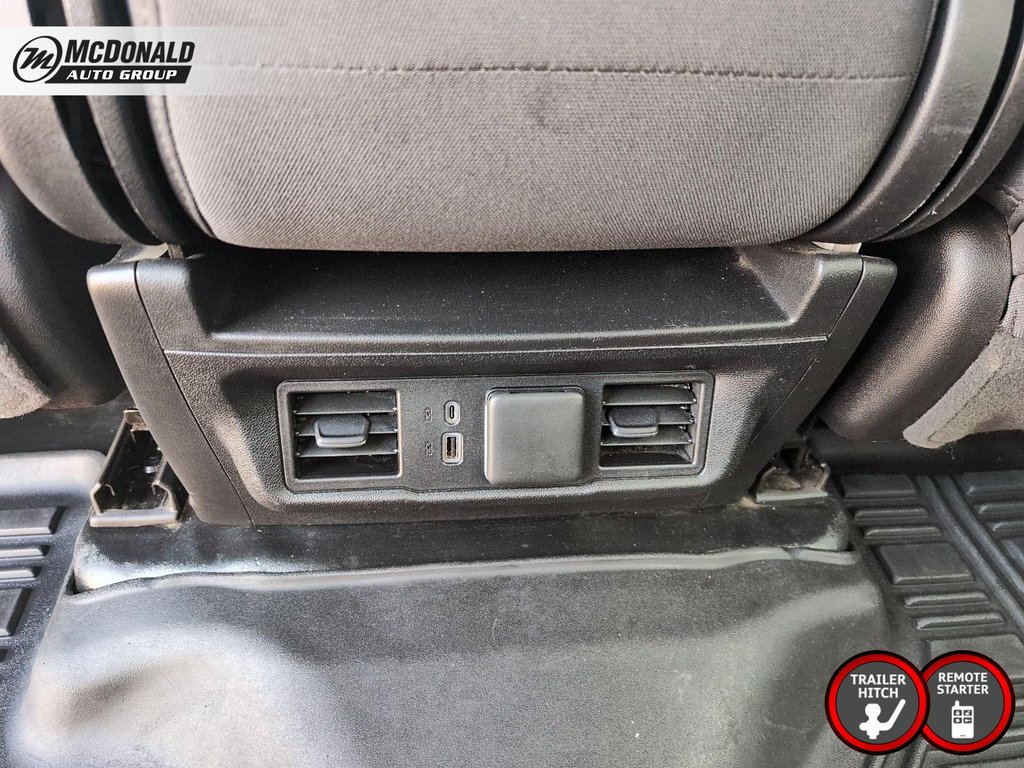 2024 Chevrolet Silverado 2500 4WD Crew CAB in Taber, Alberta - 13 - w1024h768px