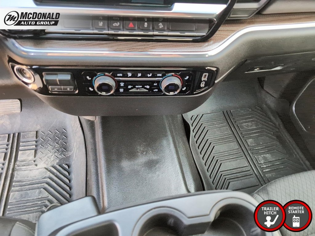 2024 Chevrolet Silverado 2500 4WD Crew CAB in Taber, Alberta - 17 - w1024h768px