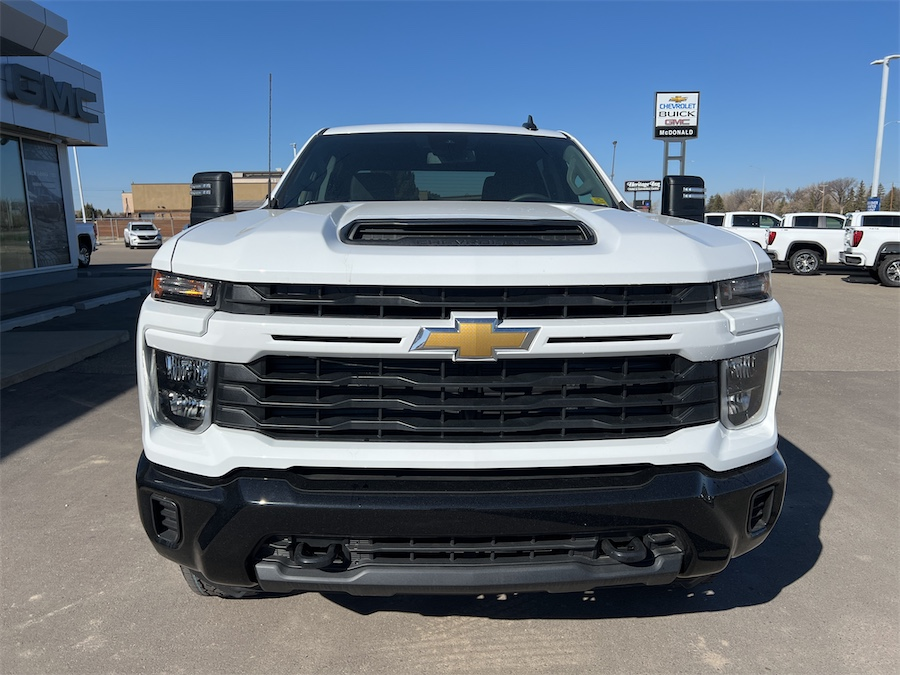 2024 Chevrolet SILVERADO 2500 HD in Taber, Alberta - 5 - w1024h768px