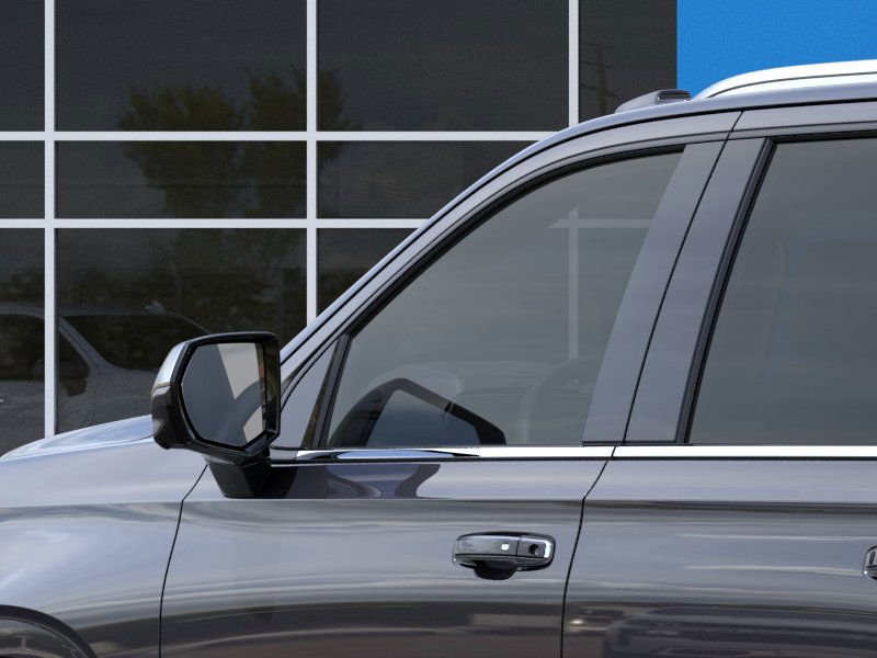 2025 Chevrolet Suburban in Taber, Alberta - 12 - w1024h768px