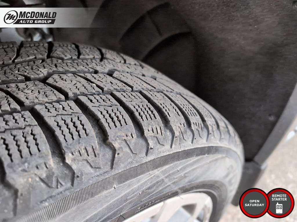 2021 GMC Acadia Denali in Taber, Alberta - 8 - w1024h768px