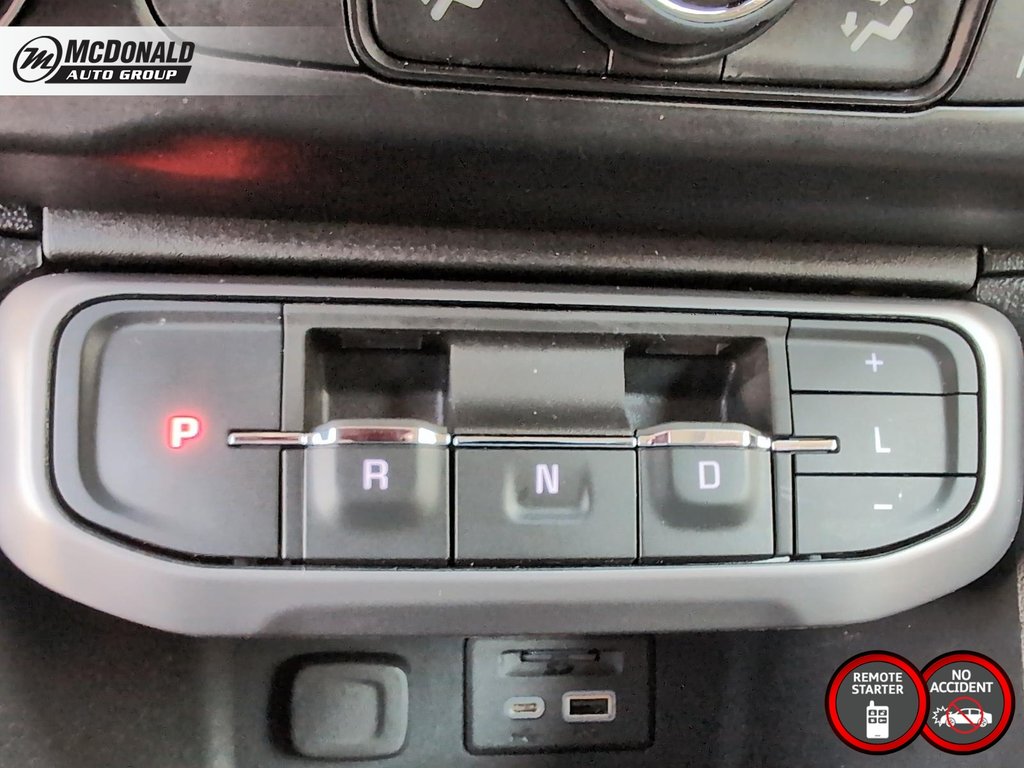 2023 GMC AcadiaAT4 in Taber, Alberta - 22 - w1024h768px