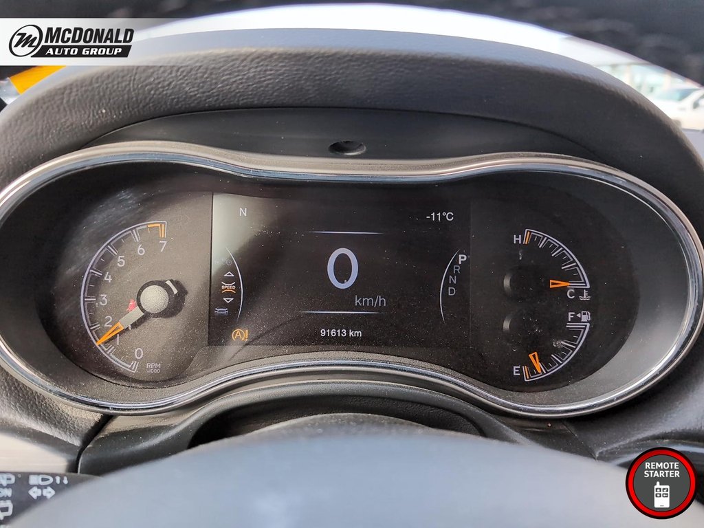 2020 Jeep GRAND CHEROKEE LAR/ALTLaredo in Taber, Alberta - 21 - w1024h768px