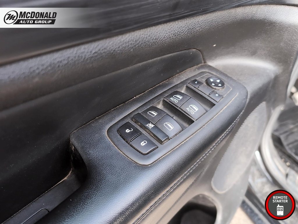 2020 Jeep GRAND CHEROKEE LAR/ALTLaredo in Taber, Alberta - 18 - w1024h768px