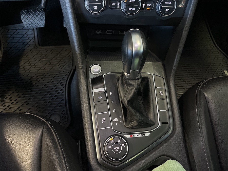 2018 Volkswagen Tiguan in Taber, Alberta - 24 - w1024h768px