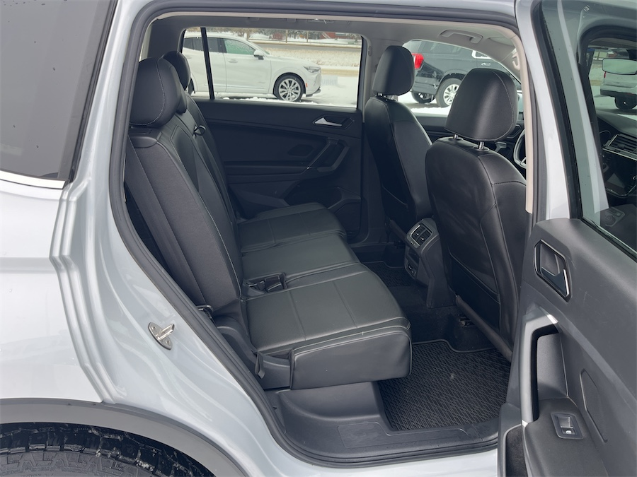 2018 Volkswagen Tiguan in Taber, Alberta - 8 - w1024h768px