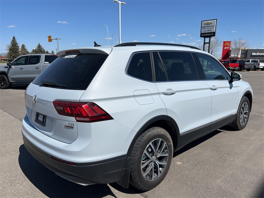 2018 Volkswagen Tiguan in Taber, Alberta - 4 - w1024h768px