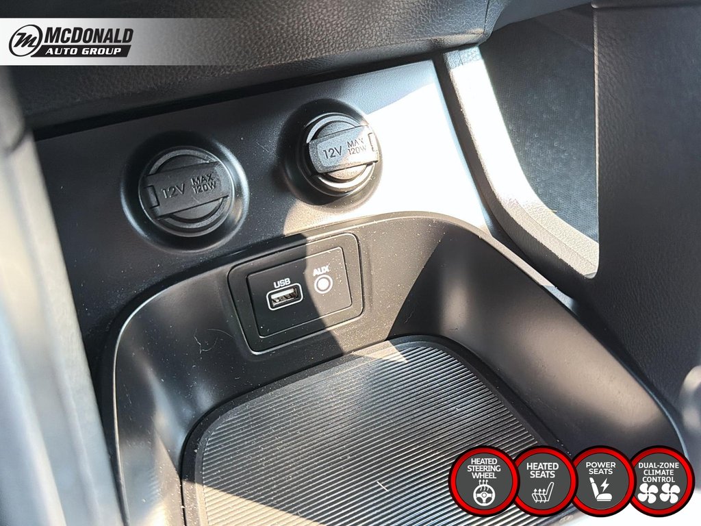 2017 Hyundai Santa Fe in Taber, Alberta - 37 - w1024h768px