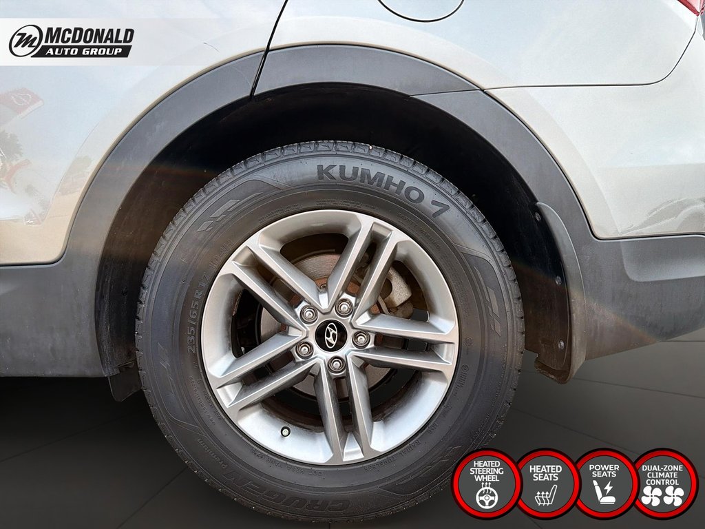 2017 Hyundai Santa Fe in Taber, Alberta - 9 - w1024h768px