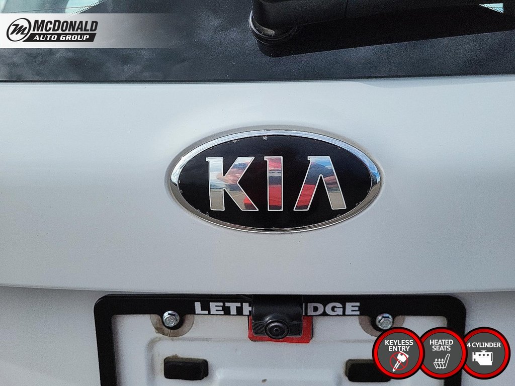 2016 Kia RondoEX in Taber, Alberta - 12 - w1024h768px