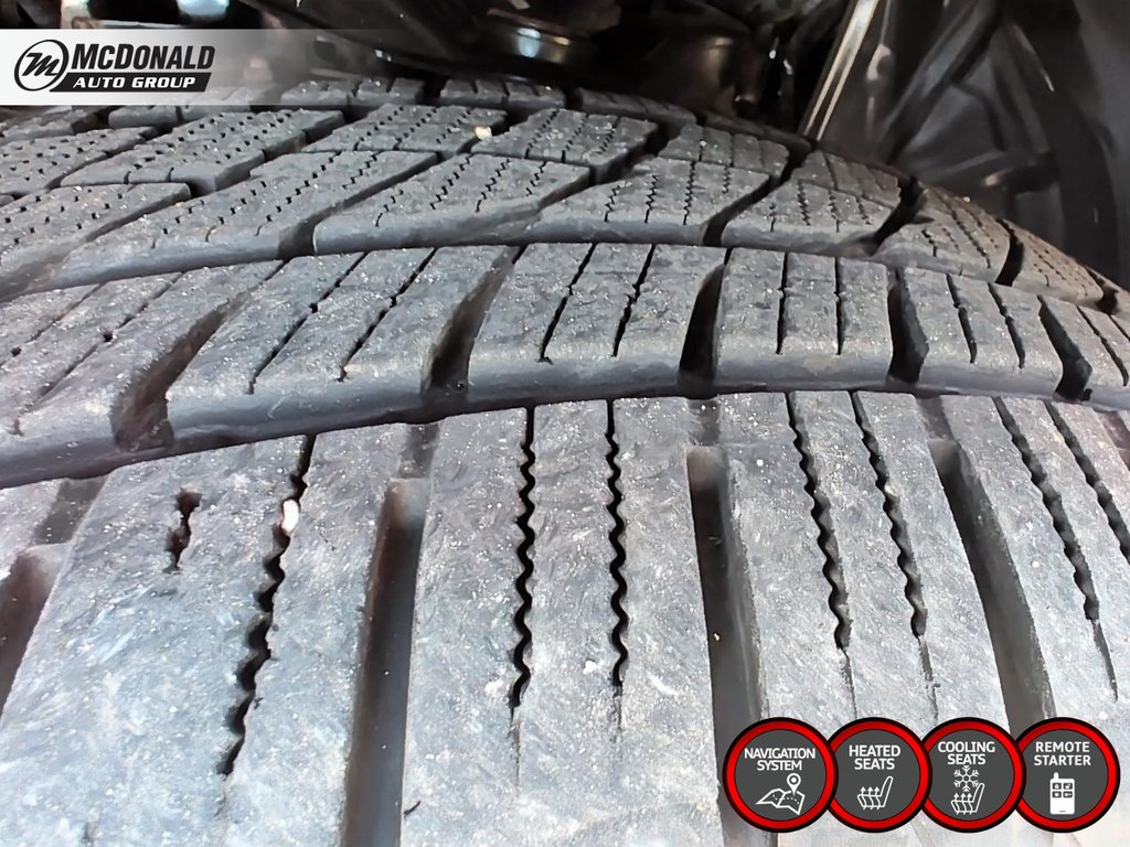 2021 Nissan Armada in Taber, Alberta - 10 - w1024h768px