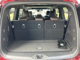 2025 Nissan Armada in Taber, Alberta - 11 - w1024h768px