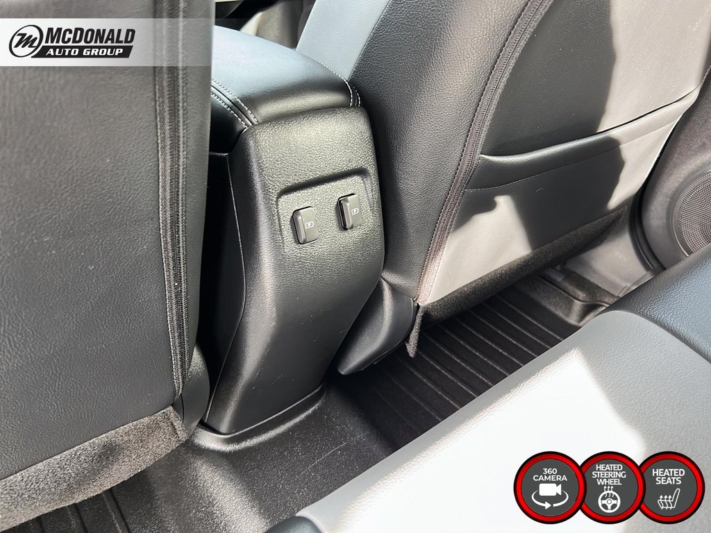 2023 Nissan Kicks in Taber, Alberta - 14 - w1024h768px