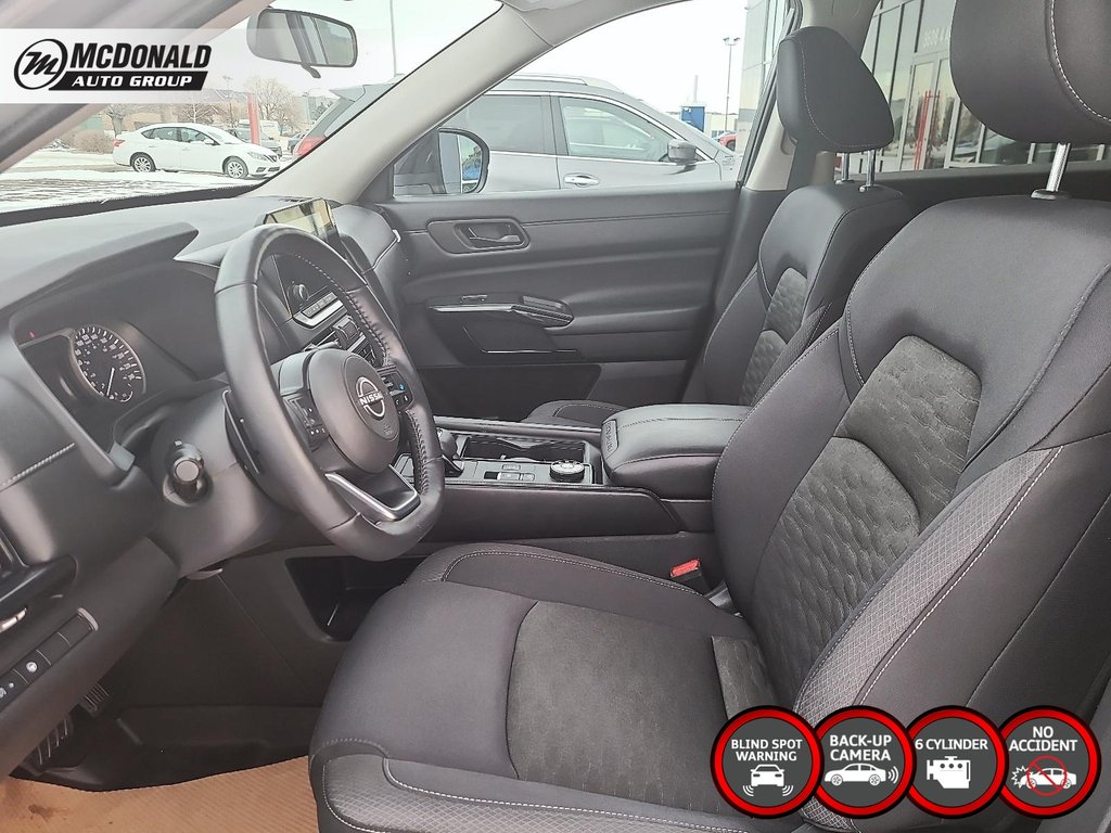 2024 Nissan Pathfinder in Taber, Alberta - 17 - w1024h768px