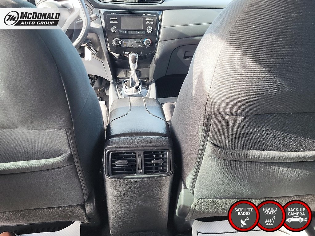 2017 Nissan Rogue in Taber, Alberta - 14 - w1024h768px