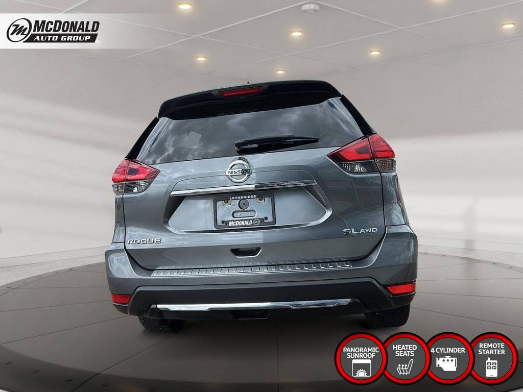 2017 Nissan Rogue in Taber, Alberta - 4 - w1024h768px