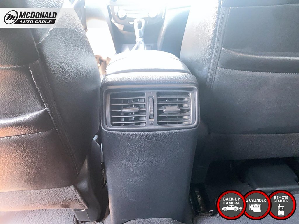 2018 Nissan Rogue in Taber, Alberta - 16 - w1024h768px