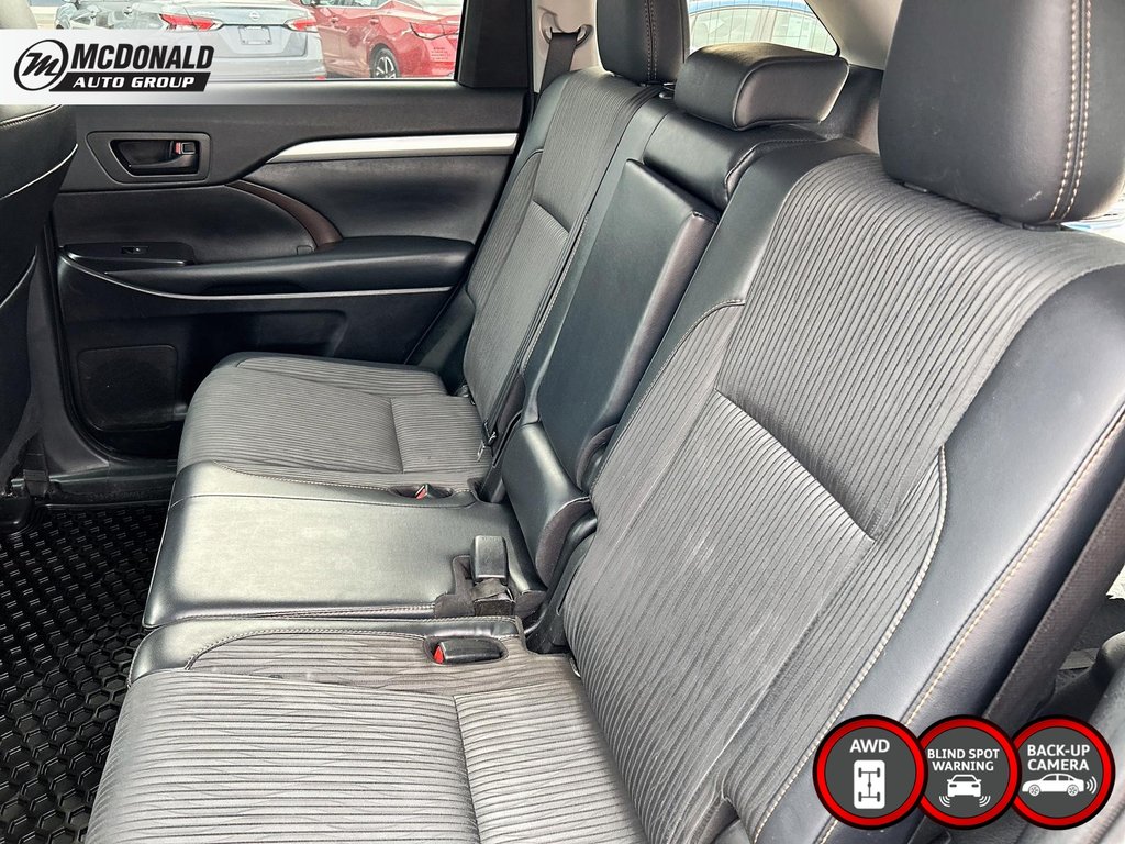 2019 Toyota Highlander in Taber, Alberta - 15 - w1024h768px